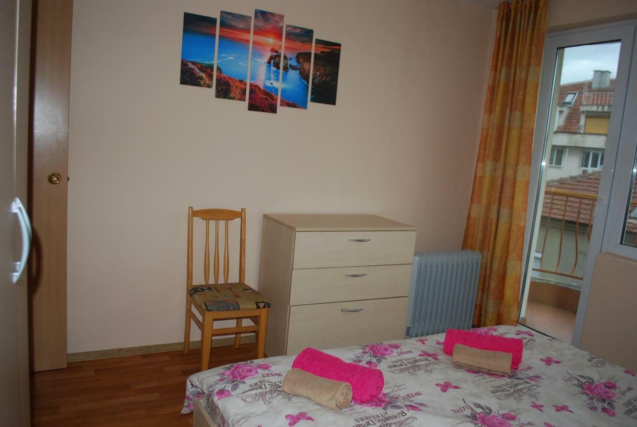City Stay In Warna Zewnętrze zdjęcie